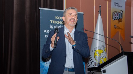 Selçuk Üniversitesinde girişimcilik anlatıldı
